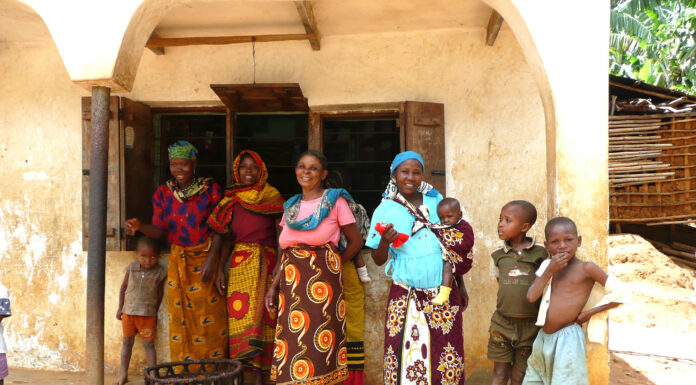 Mass movement and the “femininization” of agriculture