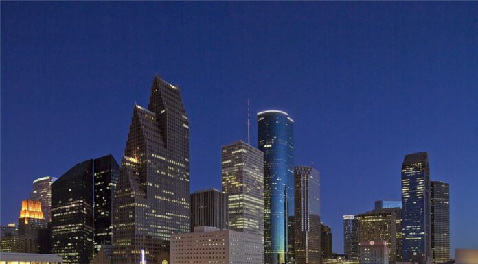 Houston Commits to 100% Renewable Energy in Step Toward Carbon Neutrality
